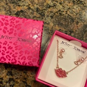 Betsey Johnson lips earrings and necklace set
